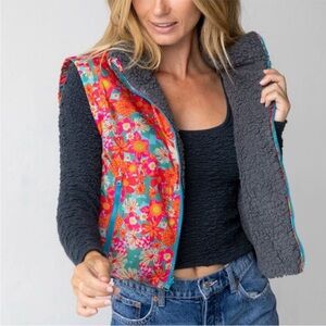 Natural Life Floral Vest with Sherpa Collar and Lining